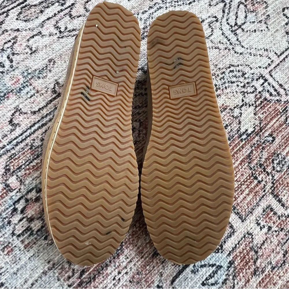 TOMS Desert Tan Suede Women's Palma Wrap Slip-Ons 10014282 size 8